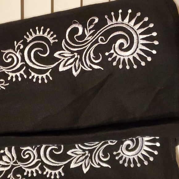 LOFT Printed Black A- Lined Skirt  8 - Picture 2 of 8